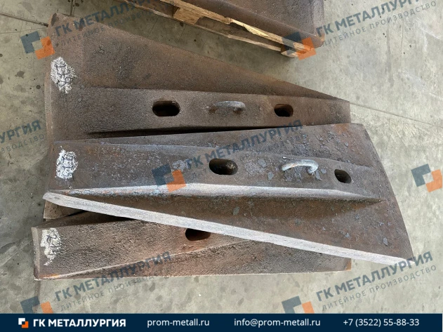 Футеровка торцевая 1374.02.401.0